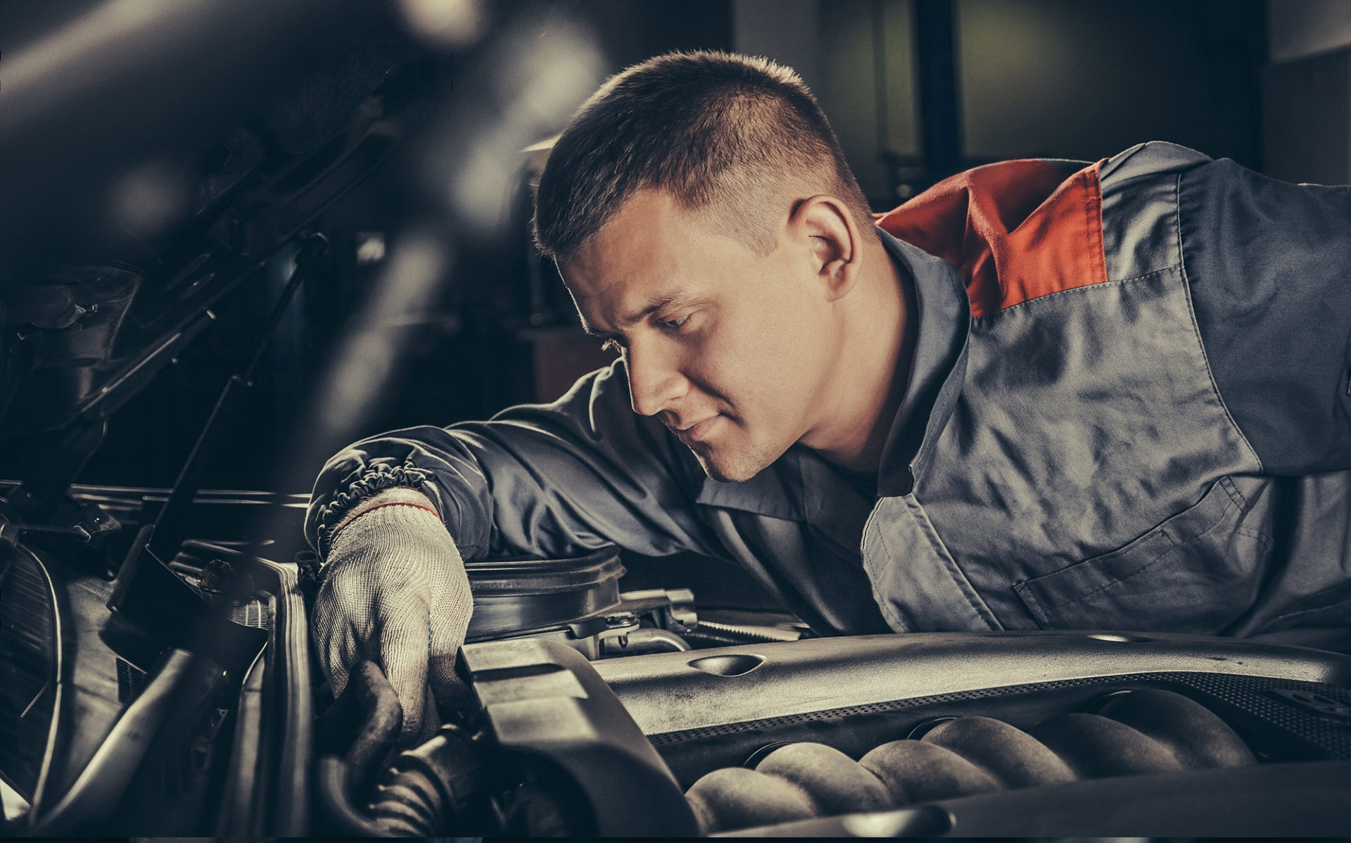 Göd, Dunakeszi, Fót, Vác, Sződliget, Budapest, Autószerviz, Chiptuning, Autófelszerelés, Autóüveg, Autóklíma töltés és javítás, Diagnosztika, Futómű beállítás, Téli és nyári gumi, Olajcsere, Műszaki vizsga, Vezérműszíj, Vezérműlánc, Részecskeszűrő, DPF tisztítás